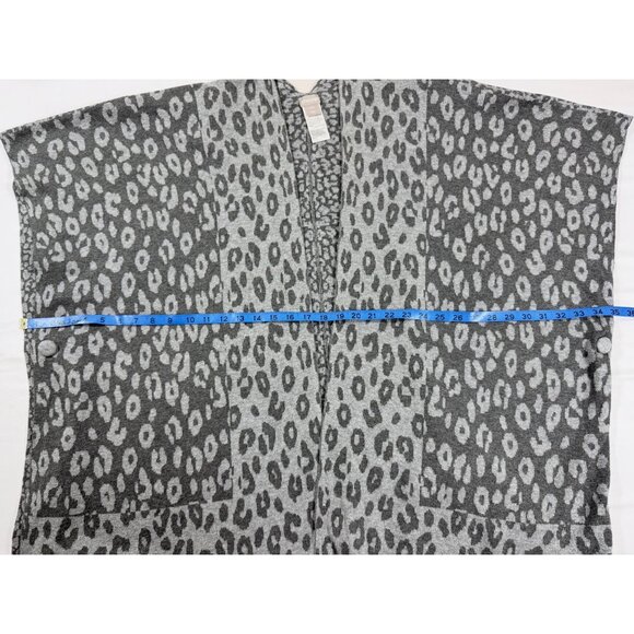 Chico’s Gray Leopard Print Open Front Vest Lightweight L Draped Kimono Topper - Picture 9 of 11